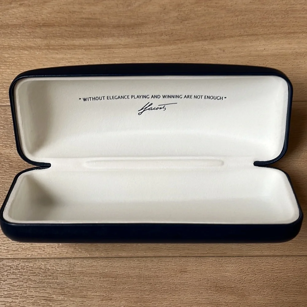 Lacoste Sunglasses Case - Picture 5 of 7